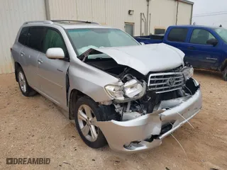 2008 Toyota Highlander Limited with VIN JTEES42A882017959, listed as a IAAI auction lot 41531148 with 217,241 mi miles. Bid and sale history available at carsss.com. Image 1.