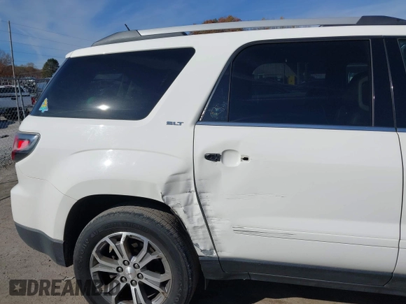 2015 GMC Acadia SLT with VIN 1GKKVRKD5FJ109639, listed as a IAAI auction lot 40734850 with 213,685 mi miles. Bid and sale history available at carsss.com. Image 6.