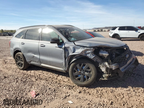 2021 Kia Sorento S with VIN 5XYRLDLC6MG054348, listed as a Copart auction lot 42397215 with 98,064 mi miles and Salvage Title. Bid and sale history available at DreamBid. Image 4.