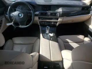 2012 BMW 5 Series 550i xDrive z VIN WBAFU9C58CC788178, wystawiony jako Copart lot #42806645 z przebiegiem 95 447 mil mil oraz Szkoda całkowita • Salvage title. Historia ofert i sprzedaży dostępna na DreamBid. Obrazek 8.