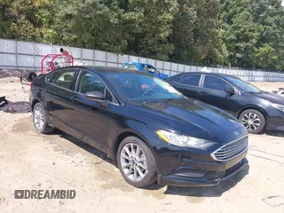 2017 Ford Fusion SE with VIN 3FA6P0H75HR391848, listed as a IAAI auction lot 40239061 with 173,515 mi miles. Bid and sale history available at carsss.com. Image 1.