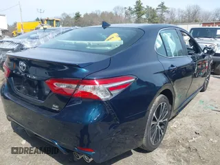 2020 Toyota Camry SE z VIN 4T1G11BKXLU002444, wystawiony jako IAAI lot #41948501 z przebiegiem 53 902 mil mil oraz . Historia ofert i sprzedaży dostępna na DreamBid. Obrazek 4.