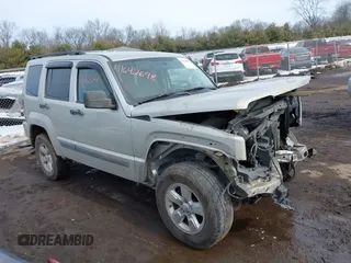 2009 Jeep Liberty Sport with VIN 1J8GN28K59W537290, listed as a IAAI auction lot 41642698 with 135,353 mi miles. Bid and sale history available at carsss.com. Image 14.