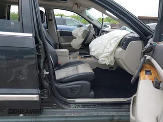2009 Jeep Grand Cherokee Limited with VIN 1J8HR58T19C542233, listed as a IAAI auction lot 42292056 with Not provided miles and . Bid and sale history available at DreamBid. Image 5.