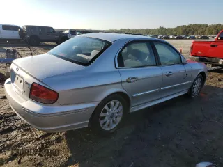 2004 Hyundai Sonata GLS with VIN KMHWF35H44A959602, listed as a Copart auction lot 72344984 with 76,848 mi miles and Salvage Title. Bid and sale history available at carsss.com. Image 3.