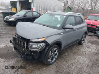 2021 Hyundai Venue Denim z VIN KMHRC8A38MU098601, wystawiony jako IAAI lot #41475810 z przebiegiem 132 647 mil mil oraz . Historia ofert i sprzedaży dostępna na DreamBid. Obrazek 17.