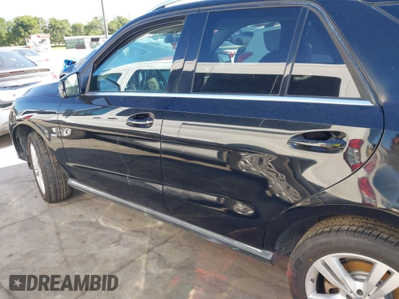 2012 Mercedes-Benz M 350 with VIN 4JGDA5HB8CA035655, listed as a IAAI auction lot 42221706 with 95,443 mi miles and . Bid and sale history available at DreamBid. Image 13.