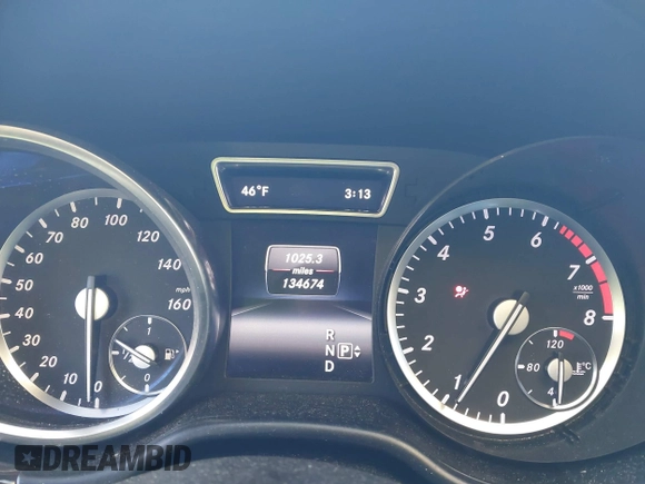 2015 Mercedes-Benz GL-Class GL 450 with VIN 4JGDF6EEXFA471143, listed as a IAAI auction lot 41062987 with 134,674 mi miles. Bid and sale history available at carsss.com. Image 7.