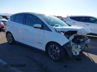 2017 Ford C-Max Titanium z VIN 1FADP5DUXHL118189, wystawiony jako IAAI lot #41678022 z przebiegiem 68 624 mil mil oraz . Historia ofert i sprzedaży dostępna na DreamBid. Obrazek 1.
