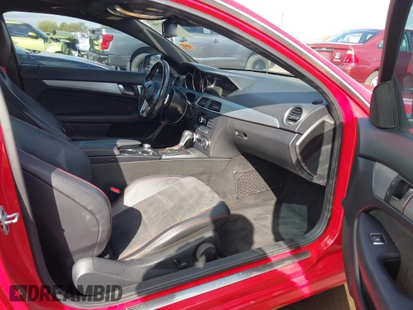2015 Mercedes-Benz C-Class C 250 with VIN WDDGJ4HB8FG372362, listed as a IAAI auction lot 41735759 with 96,465 mi miles. Bid and sale history available at carsss.com. Image 5.