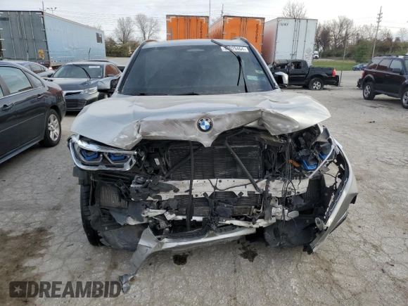 2021 BMW X5 M z VIN 5YMJU0C04M9F64315, wystawiony jako Copart lot #82029464 z przebiegiem Nie podano mil oraz Szkoda całkowita • Salvage title. Historia ofert i sprzedaży dostępna na DreamBid. Obrazek 5.