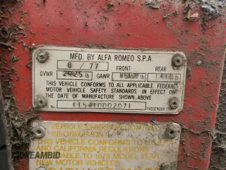 1978 Alfa Romeo Spider z VIN 115410002071, wystawiony jako Copart lot #75574404 z przebiegiem 50 587 mil mil oraz Tytuł czysty. Historia ofert i sprzedaży dostępna na DreamBid. Obrazek 12.