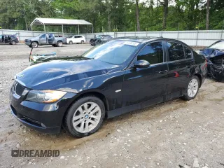 2006 BMW 3 Series 325i z VIN WBAVB13576PT24671, wystawiony jako Copart lot #56490285 z przebiegiem 99 604 mil mil oraz Szkoda całkowita • Salvage title. Historia ofert i sprzedaży dostępna na DreamBid. Obrazek 1.
