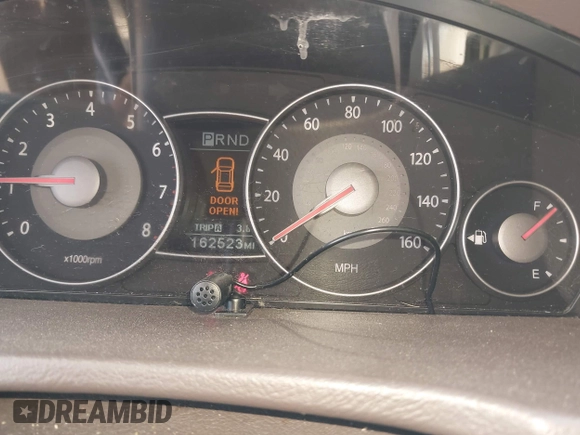 2008 Kia Amanti with VIN KNALD125385145061, listed as a IAAI auction lot 42006853 with 162,523 mi miles. Bid and sale history available at carsss.com. Image 7.