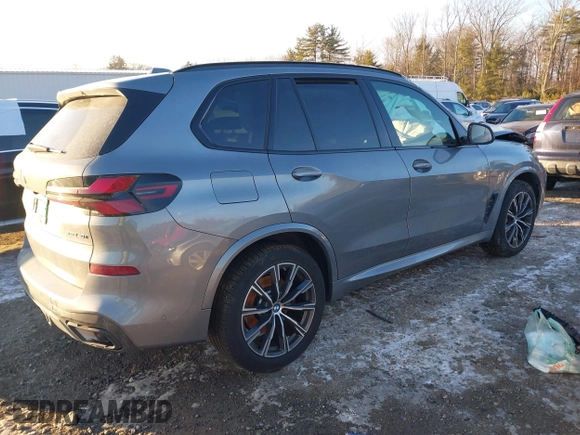 2024 BMW X5 xDrive40i z VIN 5UX23EU06R9T45953, wystawiony jako IAAI lot #41338362 z przebiegiem 33 943 mil mil oraz . Historia ofert i sprzedaży dostępna na DreamBid. Obrazek 4.