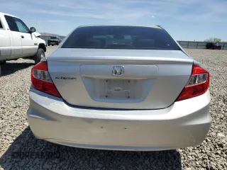 2012 Honda Civic LX z VIN 19XFB2F53CE373385, wystawiony jako Copart lot #51335755 z przebiegiem 188 159 mil mil oraz Szkoda całkowita • Salvage title. Historia ofert i sprzedaży dostępna na DreamBid. Obrazek 6.