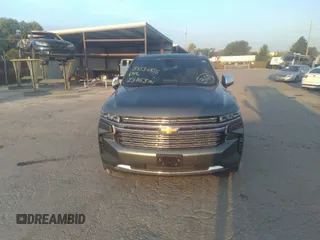 2023 Chevrolet Suburban Premier z VIN 1GNSKFKD8PR305863, wystawiony jako IAAI lot #37536455 z przebiegiem 13 765 mil mil oraz . Historia ofert i sprzedaży dostępna na DreamBid. Obrazek 12.