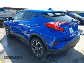 2021 Toyota C-HR LE z VIN NMTKHMBX0MR129151, wystawiony jako IAAI lot #41990301 z przebiegiem 25 277 mil mil oraz . Historia ofert i sprzedaży dostępna na DreamBid. Obrazek 3.