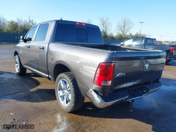 2017 Ram 1500 Big Horn with VIN 1C6RR7LG6HS778924, listed as a IAAI auction lot 41651112 with 61,924 mi miles. Bid and sale history available at carsss.com. Image 6.