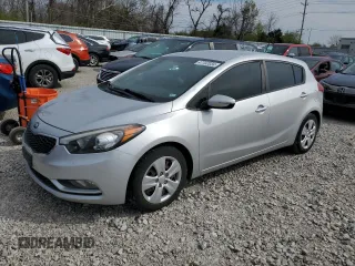 2016 Kia Forte 5-Door LX with VIN KNAFK5A83G5647749, listed as a Copart auction lot 47702034 with 75,492 mi miles and Salvage Title. Bid and sale history available at carsss.com. Image 1.