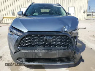 2023 Toyota Corolla Cross LE with VIN 7MUBAAAG1PV059515, listed as a Copart auction lot 49926985 with 30,673 mi miles and Clean title. Bid and sale history available at DreamBid. Image 5.