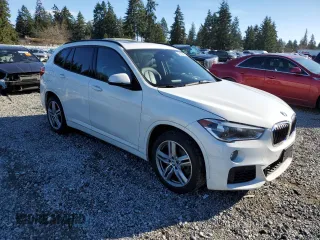 2017 BMW X1 xDrive28i with VIN WBXHT3C34H5F70315, listed as a Copart auction lot 40435943 with 0 mi miles. Bid and sale history available at carsss.com. Image 4.