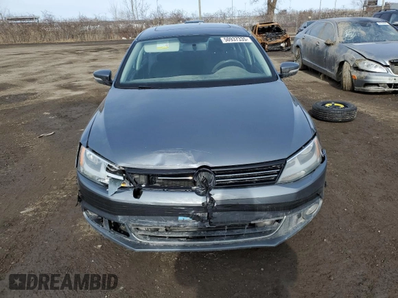 2013 Volkswagen Jetta with VIN 3VWWL7AJ6DM427118, listed as a Copart auction lot 50937335 with 337,598 mi miles and Salvage title. Bid and sale history available at DreamBid. Image 5.