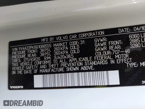 2016 Volvo XC90 T6 Momentum with VIN YV4A22PK6G1088555, listed as a IAAI auction lot 41526090 with 99,877 mi miles. Bid and sale history available at carsss.com. Image 9.