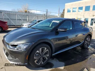 2024 Kia EV6 Light Long Range z VIN KNDC3DLC6R5219689, wystawiony jako Copart lot #47835515 z przebiegiem 1 527 mil mil oraz Szkoda całkowita • Salvage title. Historia ofert i sprzedaży dostępna na DreamBid. Obrazek 1.