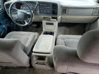 2000 Chevrolet Suburban LT with VIN 3GNFK16T4YG144919, listed as a Copart auction lot 64368374 with 195,155 mi miles and Salvage Title. Bid and sale history available at carsss.com. Image 8.