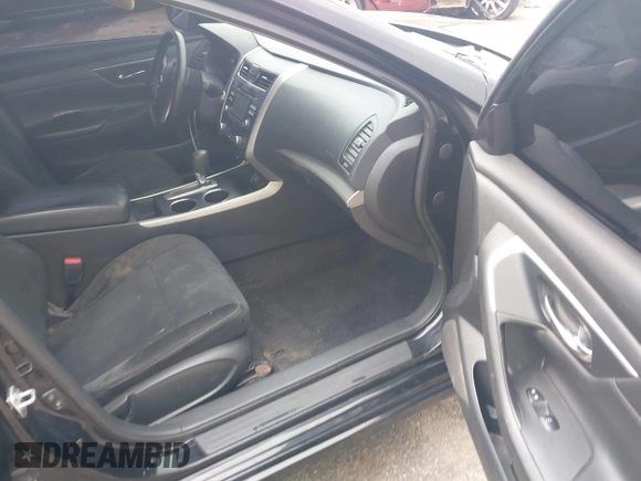 2015 Nissan Altima S with VIN 1N4AL3AP9FC582105, listed as a IAAI auction lot 41864014 with 138,477 mi miles and . Bid and sale history available at DreamBid. Image 5.