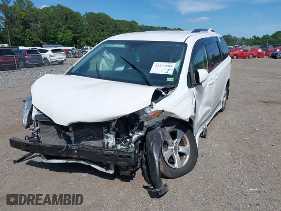 2020 Toyota Sienna LE Auto Access Seat with VIN 5TDKZ3DCXLS059272, listed as a IAAI auction lot 42279808 with 2 mi miles and . Bid and sale history available at DreamBid. Image 6.