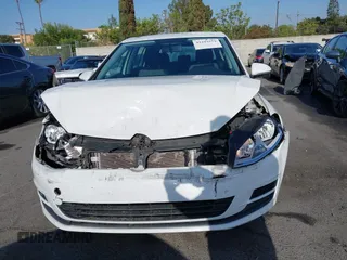 2016 Volkswagen Golf TSI S z VIN 3VW217AU9GM038217, wystawiony jako IAAI lot #42293552 z przebiegiem 44 833 mil mil oraz . Historia ofert i sprzedaży dostępna na DreamBid. Obrazek 12.