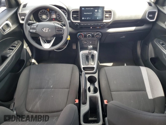 2020 Hyundai Venue SE z VIN KMHRB8A30LU018208, wystawiony jako Copart lot #54599955 z przebiegiem 50 704 mil mil oraz Szkoda całkowita • Salvage title. Historia ofert i sprzedaży dostępna na DreamBid. Obrazek 8.