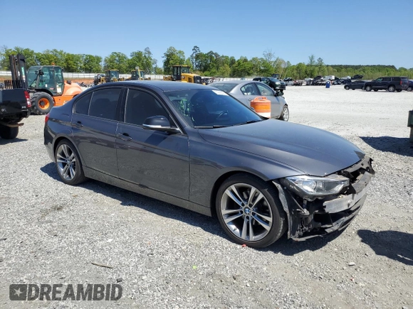 2013 BMW 3 Series 328i z VIN WBA3C1C5XDF435500, wystawiony jako Copart lot #53266805 z przebiegiem 107 780 mil mil oraz Szkoda całkowita • Salvage title. Historia ofert i sprzedaży dostępna na DreamBid. Obrazek 4.