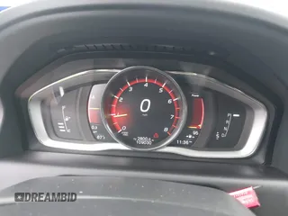 2017 Volvo XC60 Inscription с VIN YV440MDU4H2156934, выставлен на аукционе IAAI как лот 41911269 с пробегом 109 030 миль миль и . История ставок и продаж доступна на DreamBid. Изображение 7.
