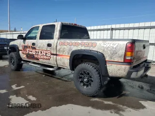 2002 Chevrolet Silverado 1500HD LT with VIN 1GCGK13U92F149424, listed as a Copart auction lot 48531665 with 211,773 mi miles and Clean Title. Bid and sale history available at DreamBid. Image 2.