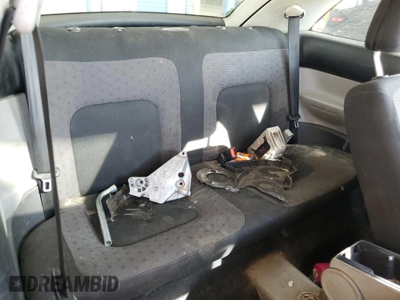 2000 Volkswagen Beetle GLS с VIN 3VWCD21C5YM472500, выставлен на аукционе Copart как лот 69537124 с пробегом 112 681 миль миль и Чистый • Clean title. История ставок и продаж доступна на DreamBid. Изображение 10.