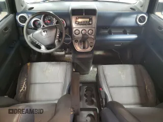 2006 Honda Element EX-P with VIN 5J6YH18796L003922, listed as a Copart auction lot 88521285 with 308,483 mi miles and Clean Title. Bid and sale history available at DreamBid. Image 8.