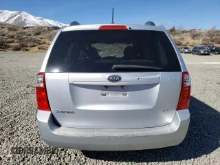 2009 Kia Sedona LX with VIN KNDMB233496304472, listed as a Copart auction lot 47272105 with 184,370 mi miles and Salvage Title. Bid and sale history available at carsss.com. Image 6.
