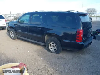 2007 Chevrolet Suburban LT with VIN 3GNFC16057G196996, listed as a IAAI auction lot 41631144 with 1 mi miles. Bid and sale history available at carsss.com. Image 3.