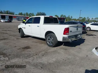 2015 Ram 1500 Lone Star z VIN 1C6RR6LT3FS570875, wystawiony jako IAAI lot #42253051 z przebiegiem 263 539 mil mil oraz . Historia ofert i sprzedaży dostępna na DreamBid. Obrazek 3.
