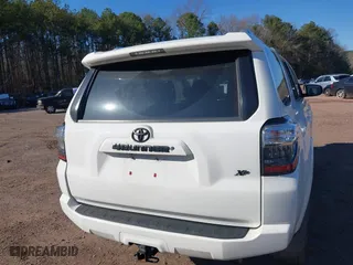 2017 Toyota 4Runner SR5 with VIN JTEZU5JRXH5152254, listed as a IAAI auction lot 41601682 with 88,827 mi miles. Bid and sale history available at carsss.com. Image 17.