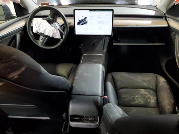 2022 Tesla Model Y Long Range with VIN 7SAYGDEEXNA017701, listed as a Copart auction lot 49545955 with 37,426 mi miles and Salvage Title. Bid and sale history available at carsss.com. Image 8.