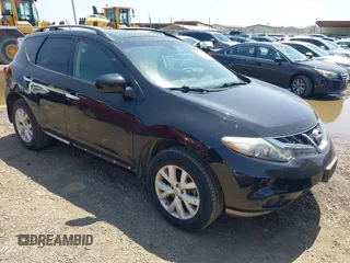 2011 Nissan Murano S with VIN JN8AZ1MW3BW156312, listed as a IAAI auction lot 42202532 with 121,505 mi miles and . Bid and sale history available at carsss.com. Image 1.