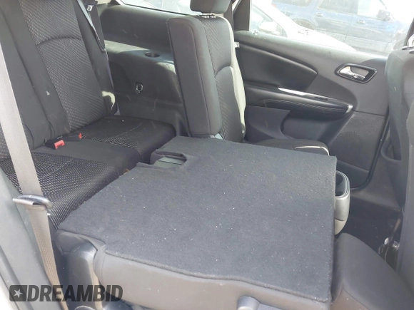2015 Dodge Journey American Value Pkg with VIN 3C4PDCAB8FT605870, listed as a IAAI auction lot 41930474 with 205,741 mi miles. Bid and sale history available at carsss.com. Image 8.