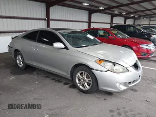2004 Toyota Solara SE with VIN 4T1CE38PX4U912100, listed as a IAAI auction lot 42084425 with 200,705 mi miles. Bid and sale history available at carsss.com. Image 1.