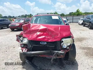 2005 Ford Escape XLT с VIN 1FMYU93175DA16398, выставлен на аукционе IAAI как лот 42544348 с пробегом 114 065 миль миль и . История ставок и продаж доступна на DreamBid. Изображение 13.