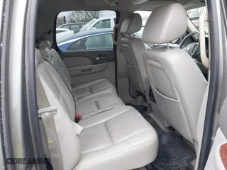 2007 Chevrolet Avalanche LT w/3LT with VIN 3GNFK12367G123414, listed as a IAAI auction lot 41702886 with 253,515 mi miles. Bid and sale history available at carsss.com. Image 8.