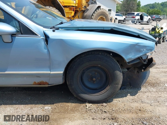 1993 Chevrolet Caprice с VIN 1G1BL53E6PW120910, выставлен на аукционе IAAI как лот 42480243 с пробегом 136 947 миль миль и . История ставок и продаж доступна на DreamBid. Изображение 13.